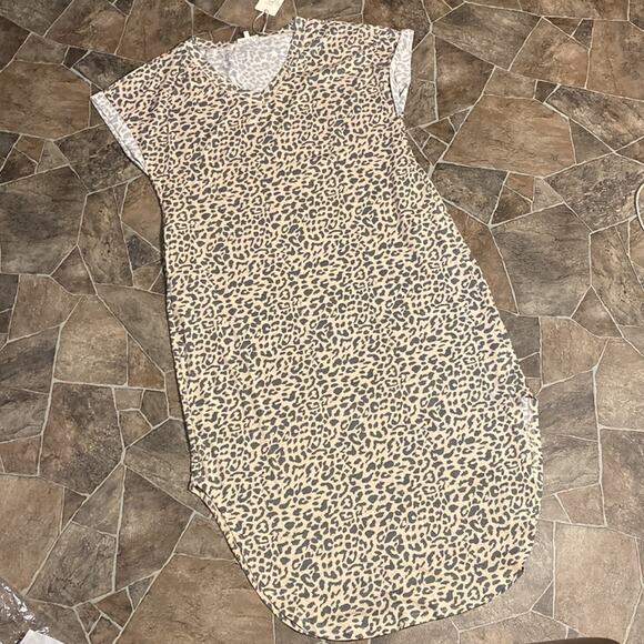 NWT La Miel Casual Lightweight Animal Print maxi with pockets Size: L - Picture 6 of 9